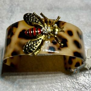 Amrita Singh Resin Cuff Bee Bracelet NWT